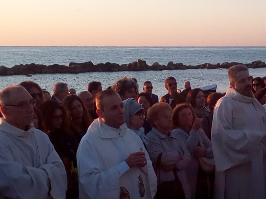 Messa sulla spiaggia